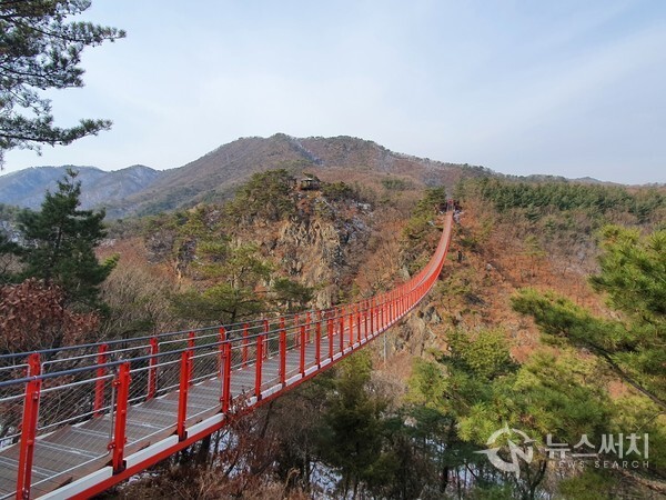 감악산 출렁다리