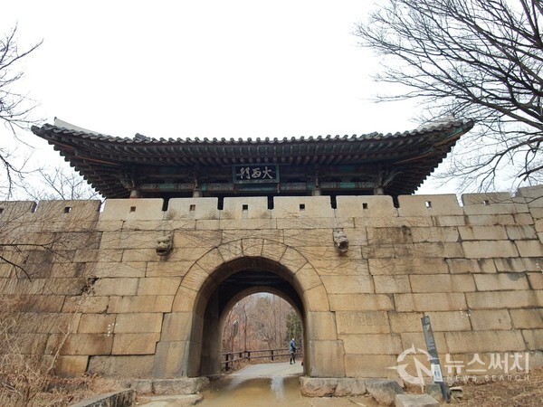 북한산 대서문