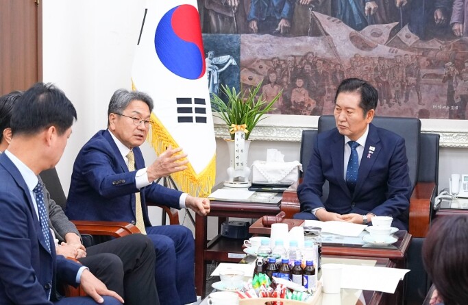 광주미래산업 비상회의 대표단, 민주당...