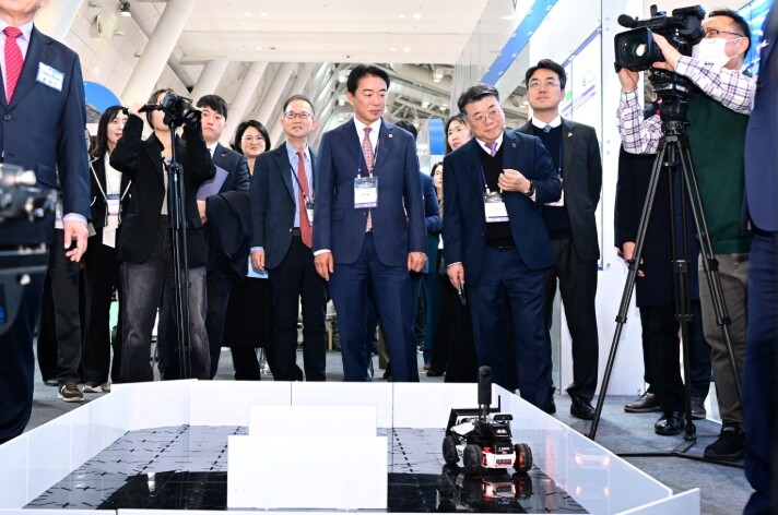 경상남도의회  최학범 의장, 경남 글...