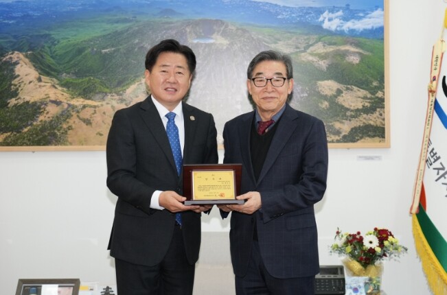 제주도, 고향사랑기부 앞장선 문봉만 ...