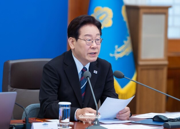 이 대통령 "국가 안보 차원...