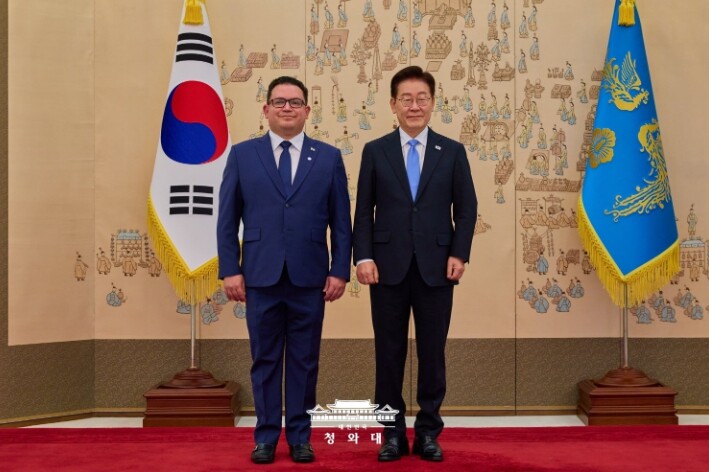 이재명 대통령, 주한대사 신임장 제정...